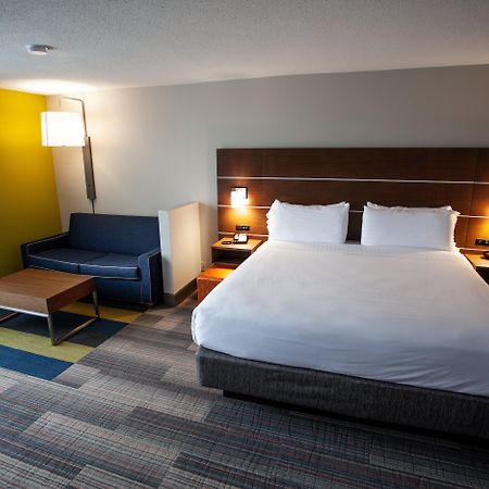 Holiday Inn Express & Suites Atlanta Perimeter Mall Hotel By Ihg Sandy Springs Exterior foto