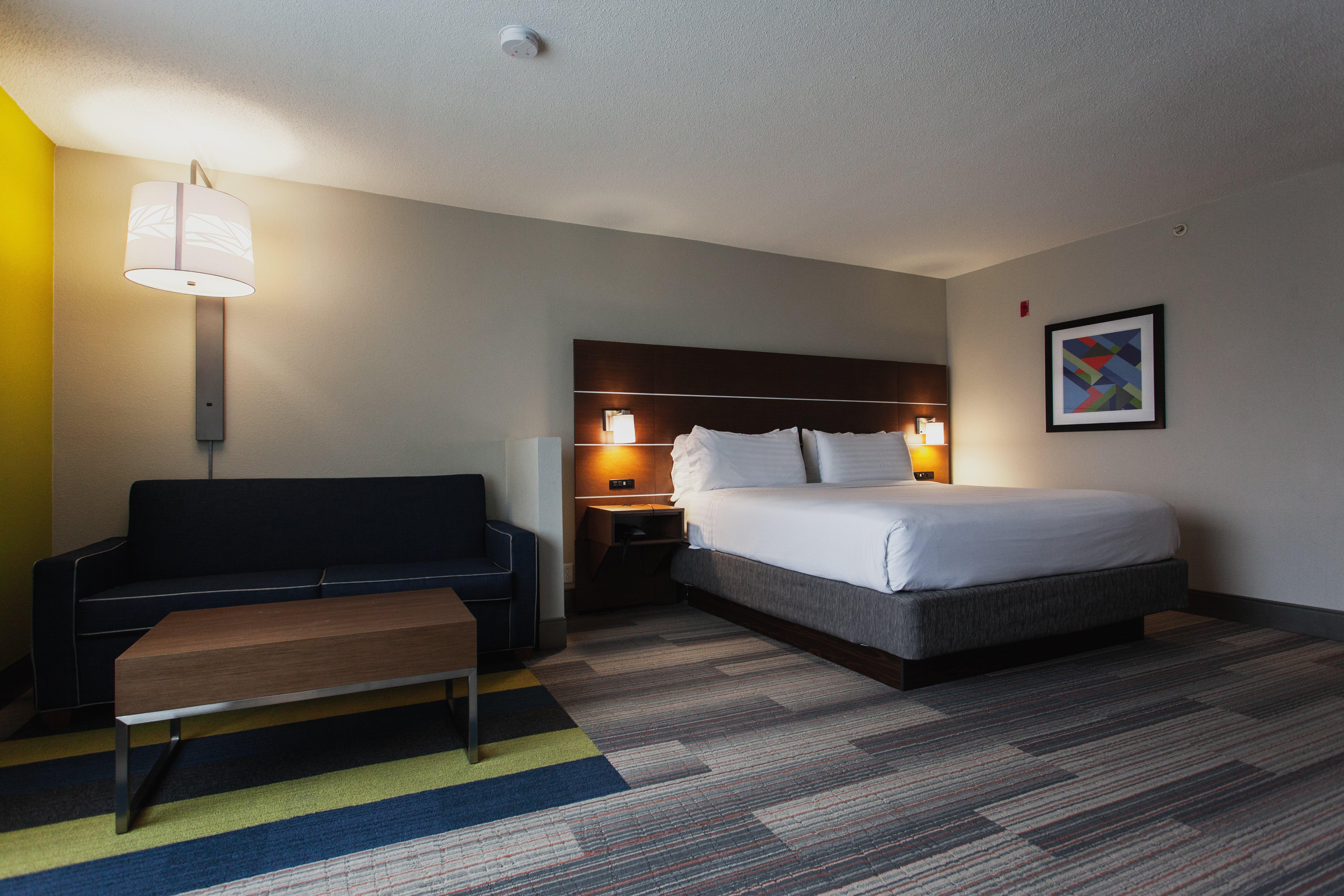 Holiday Inn Express & Suites Atlanta Perimeter Mall Hotel By Ihg Sandy Springs Exterior foto
