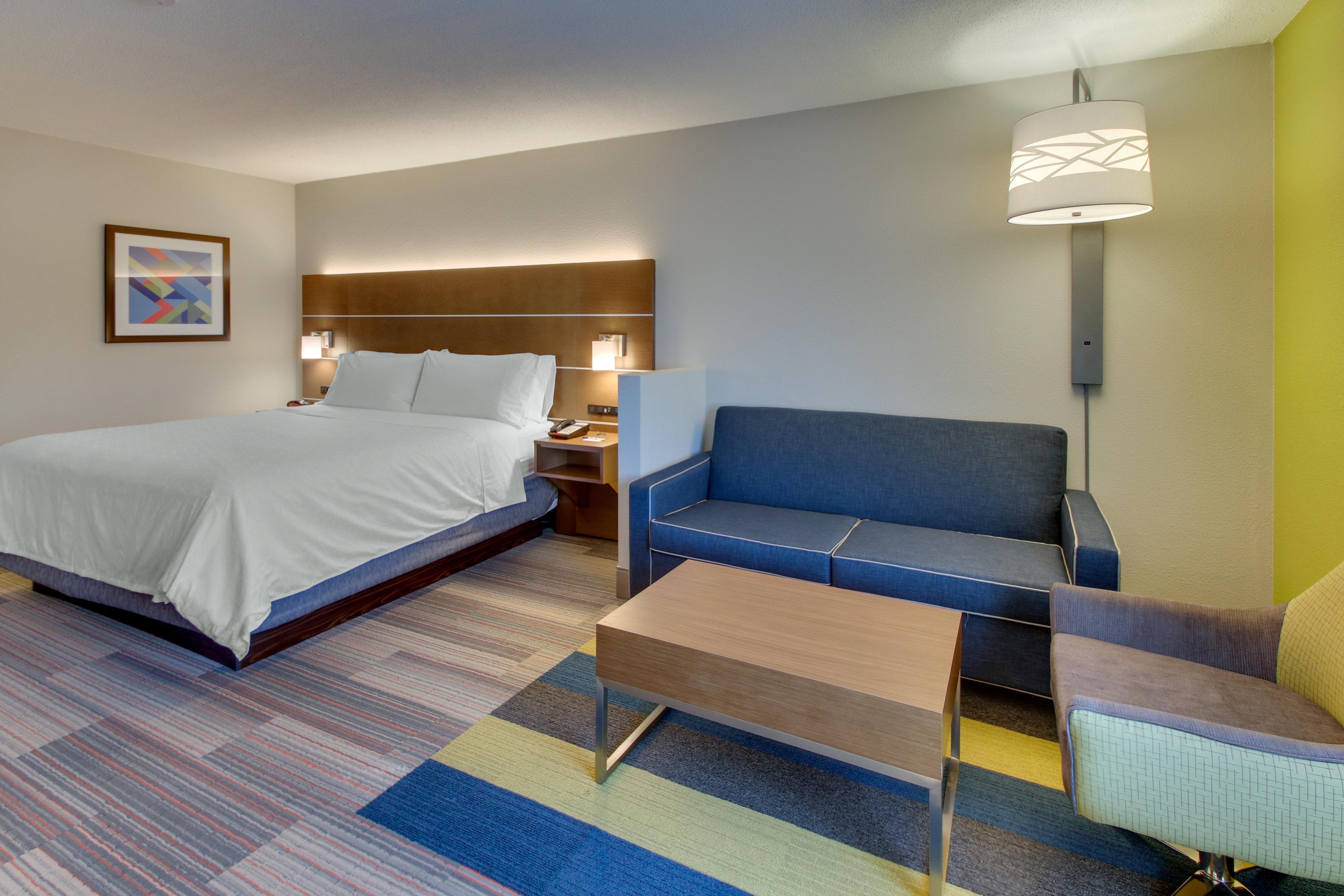 Holiday Inn Express & Suites Atlanta Perimeter Mall Hotel By Ihg Sandy Springs Exterior foto
