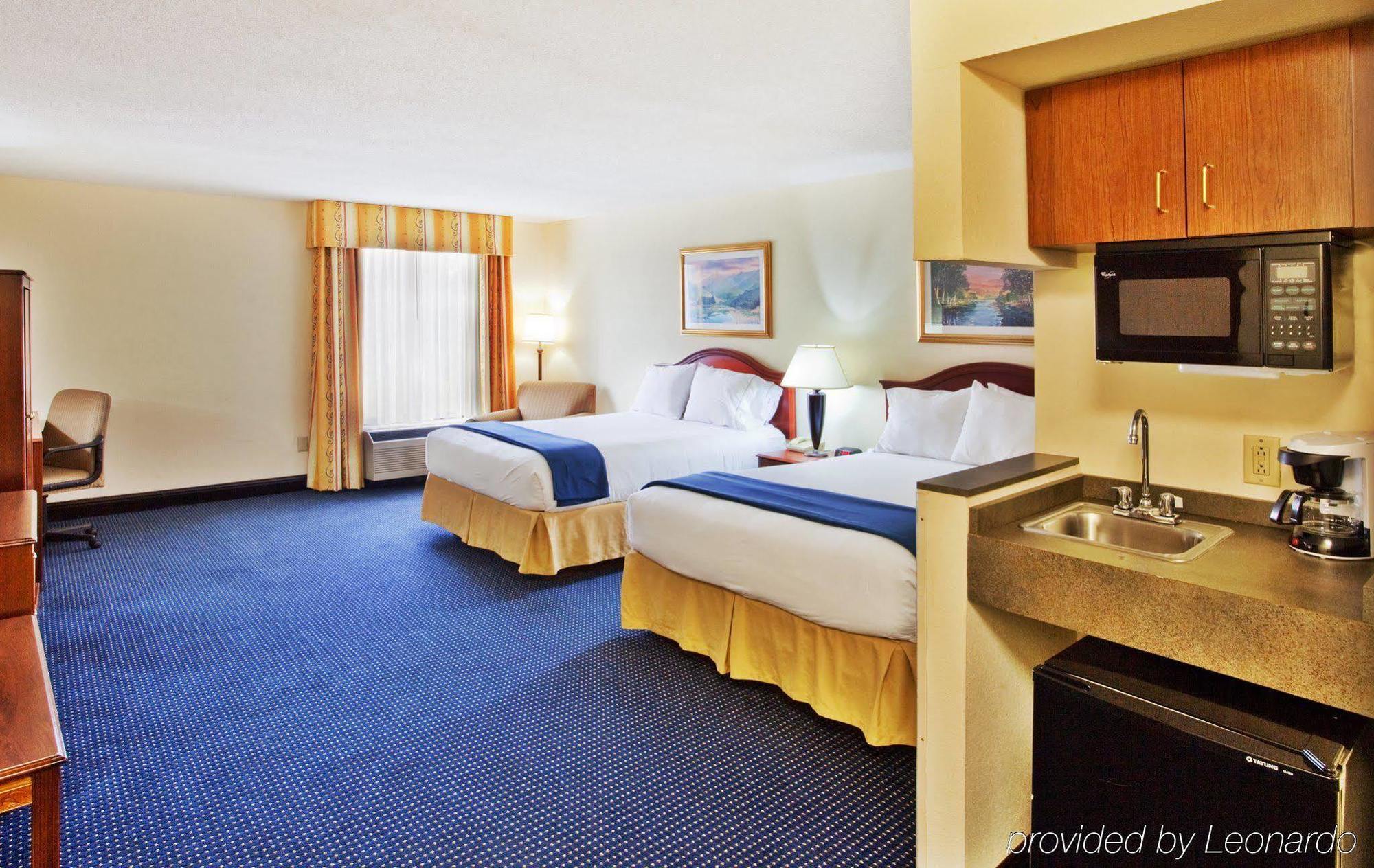 Holiday Inn Express & Suites Atlanta Perimeter Mall Hotel, An Ihg Hotel Sandy Springs Quarto foto