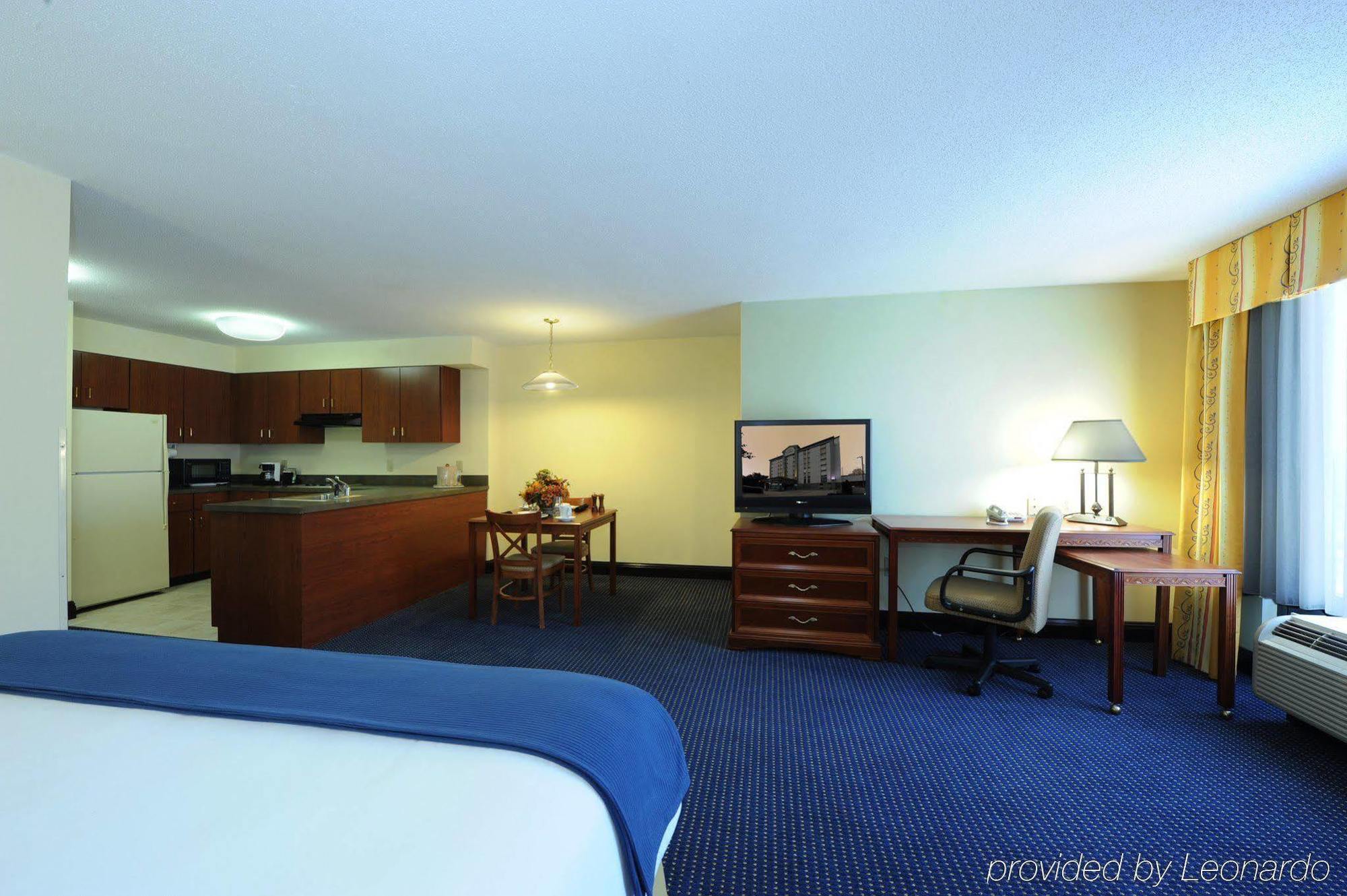 Holiday Inn Express & Suites Atlanta Perimeter Mall Hotel, An Ihg Hotel Sandy Springs Quarto foto