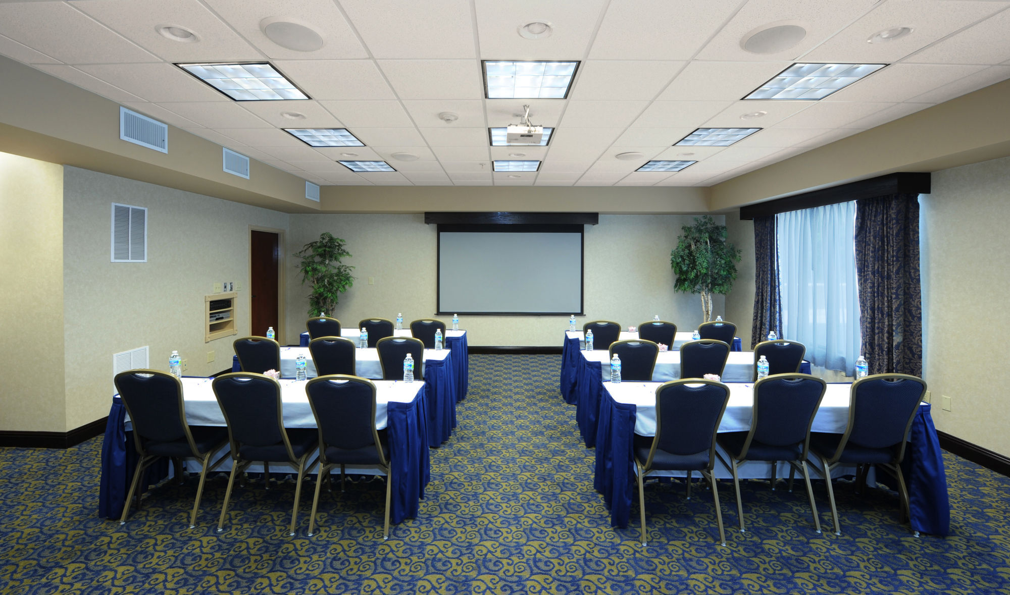 Holiday Inn Express & Suites Atlanta Perimeter Mall Hotel By Ihg Sandy Springs Exterior foto